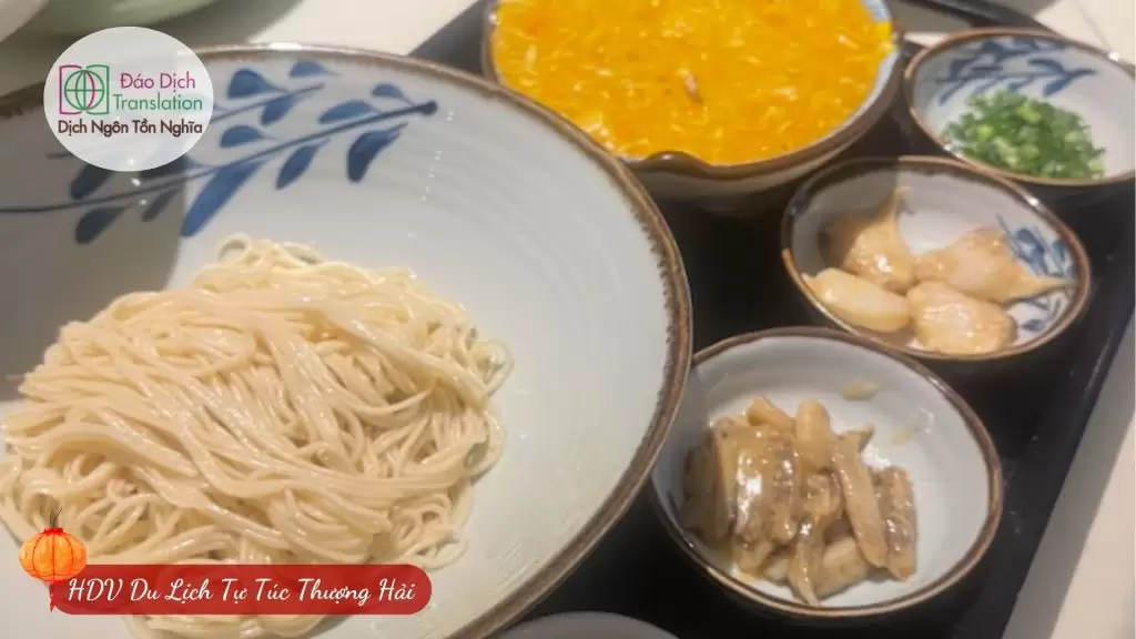 huong dan vien du lich tu tuc tai thuong hai