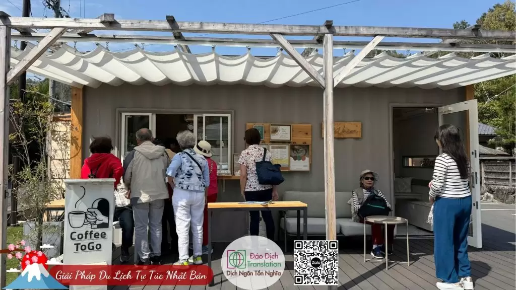 dich vu huong dan vien du lich tu tuc nhat ban