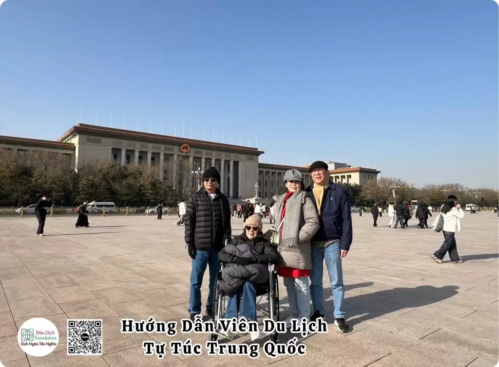 huong dan vien du lich tu tuc bac kinh